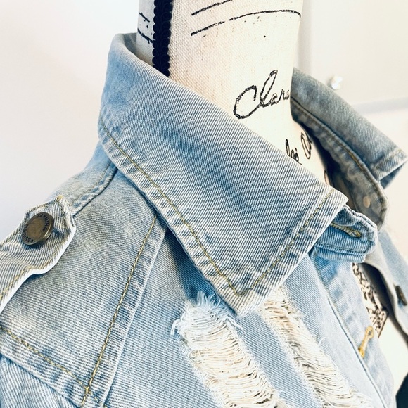 Light Wash Distressed Denim Long Jacket - Picture 11 of 13